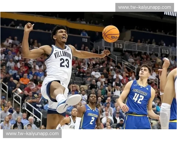 NCAA篮球赛评：激情碰撞中的梦想与荣耀